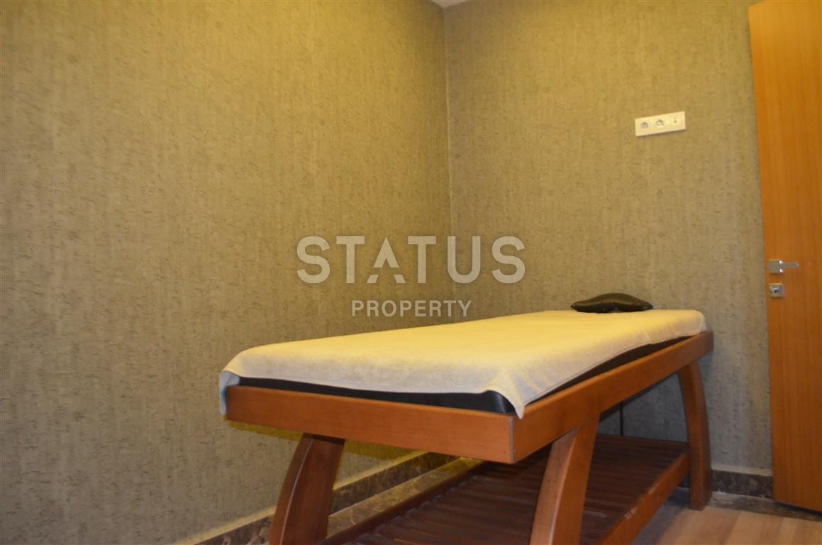 Новая четырехкомнатная квартира в элитном комплексе в центре Алании, 140 кв.м. фото 20