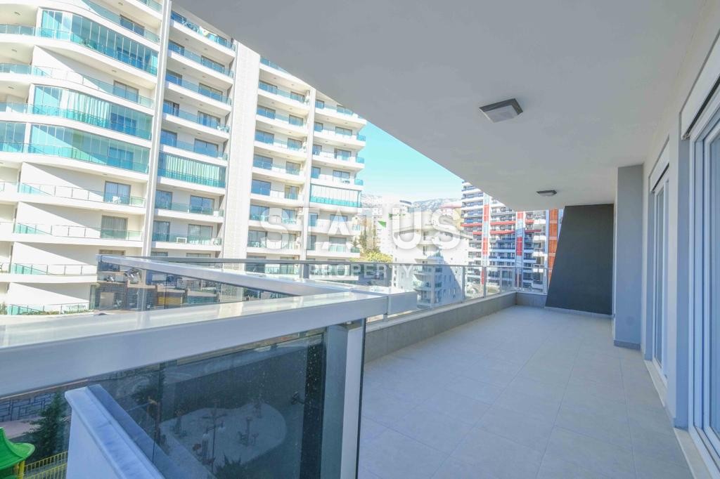 4+1 layout apartment with a separate kitchen in a new complex with developed infrastructure in Mahmutlar, 180 m2 фото 3