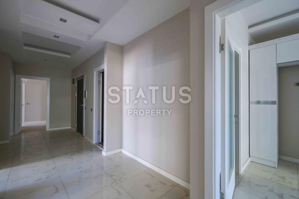 4+1 layout apartment with a separate kitchen in a new complex with developed infrastructure in Mahmutlar, 180 m2 фото 22