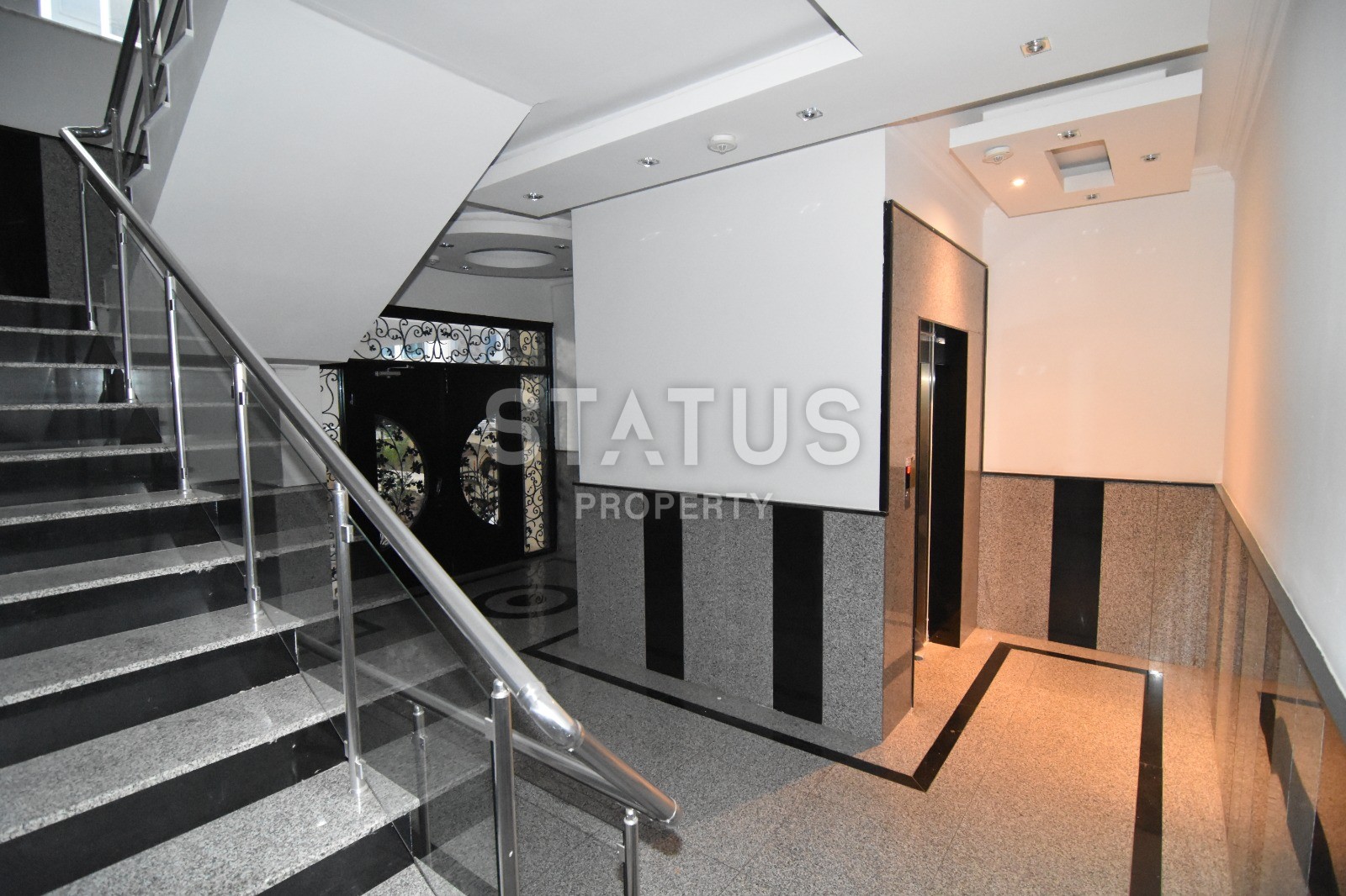 Duplex 3+1, 150 m2 with a large terrace within walking distance from the sea in Mahmutlar. фото 28