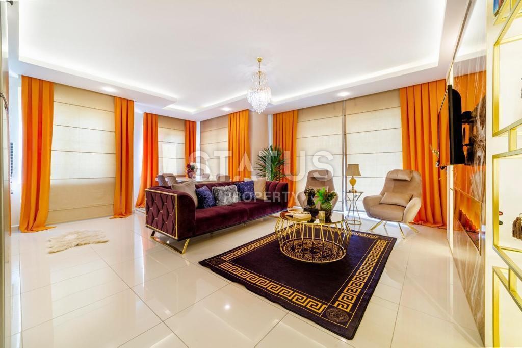 Four-room apartment with new furniture, 160 m2 фото 3