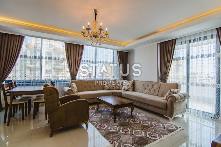 Пентхаус 3+1 с новой мебелью в Махмутларе, 200 м2 фото 1