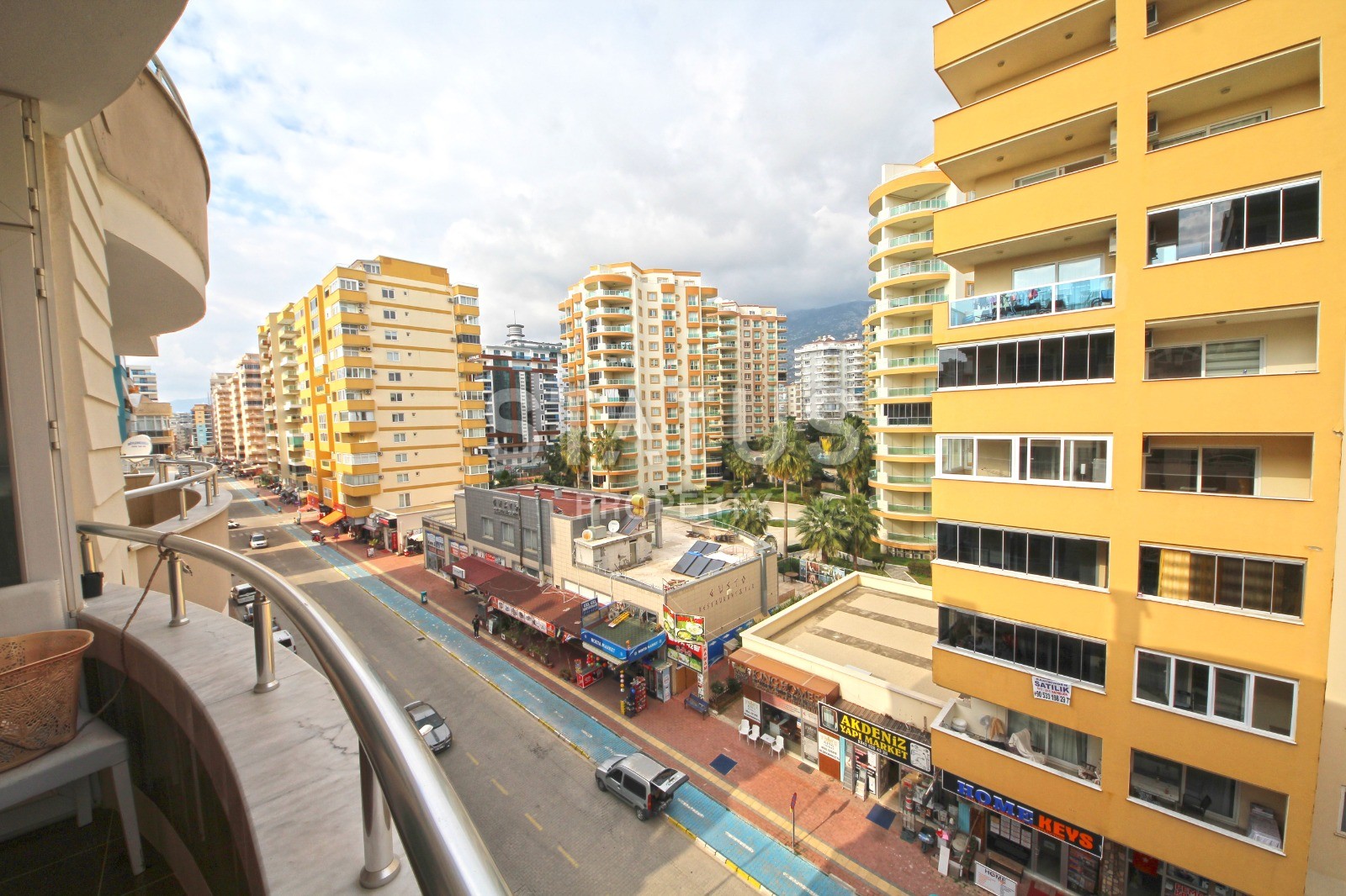 Five-room apartment of 200 m2 with a fireplace and private sauna in Mahmutlar. фото 5