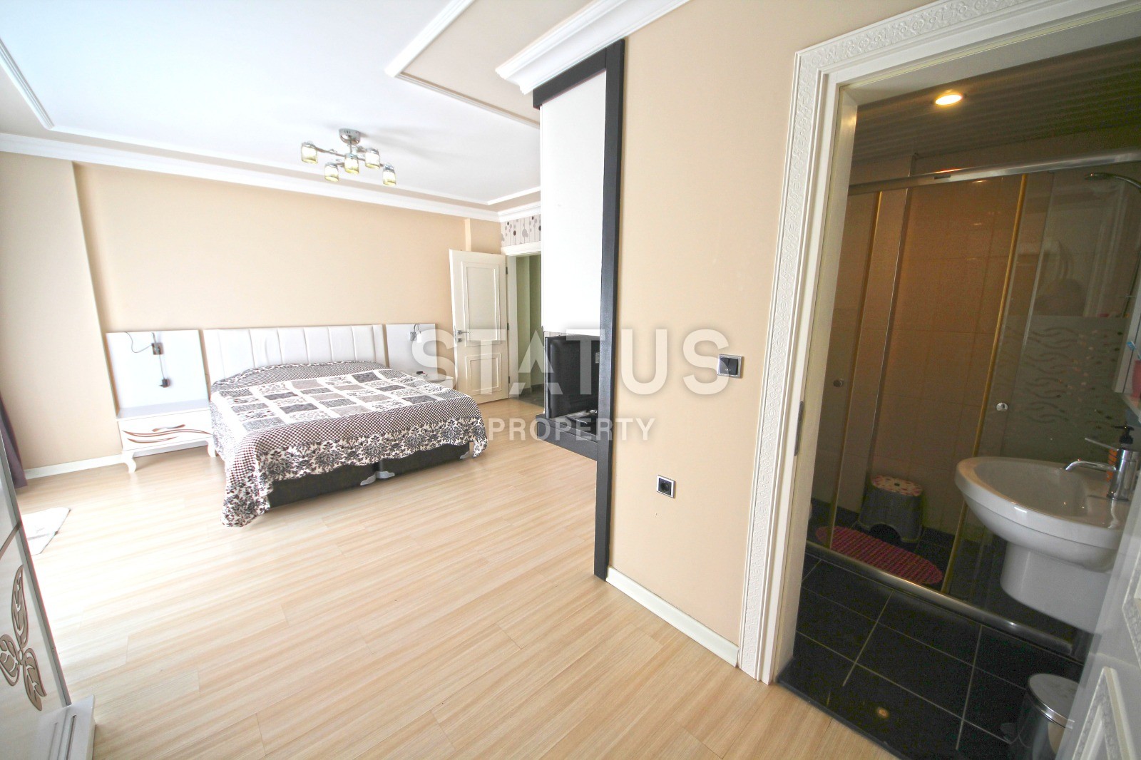 Five-room apartment of 200 m2 with a fireplace and private sauna in Mahmutlar. фото 17