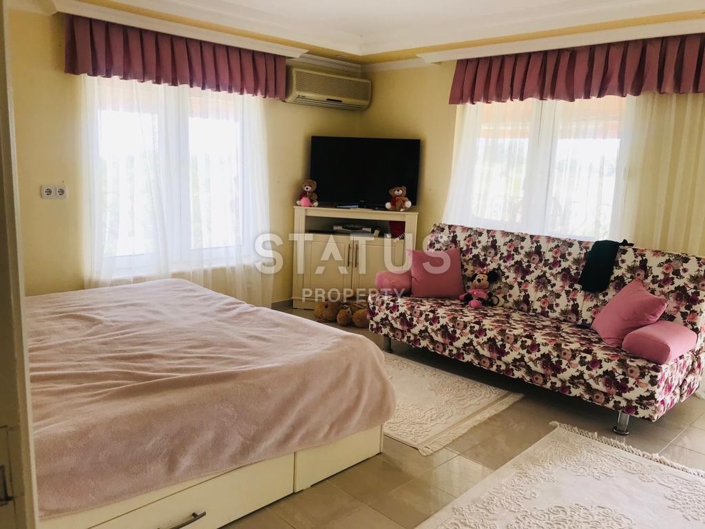 Меблированная вилла в районе Кестель в комплексе с бассейном 325 кв.м. фото 16