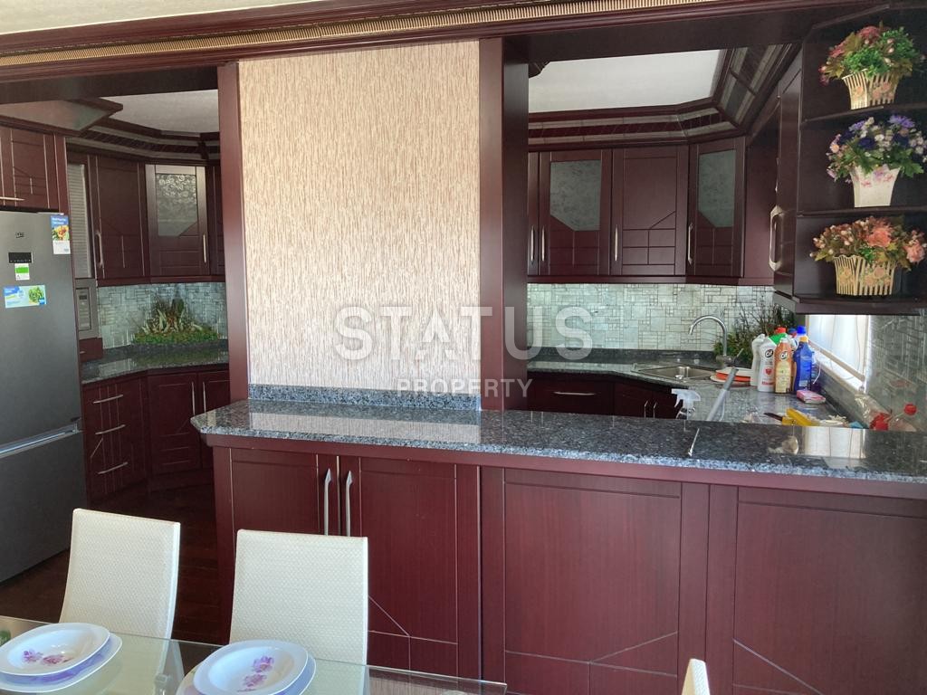 Luxurious furnished duplex overlooking the sea and the center of Alanya, 3+1, 225 m2 фото 8