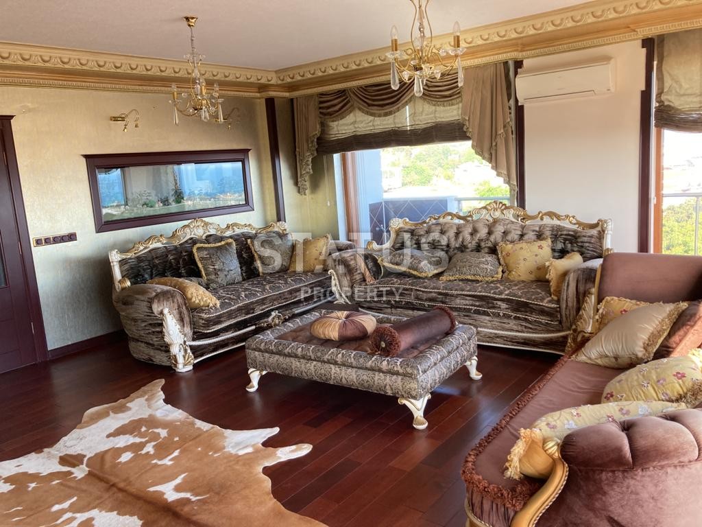 Luxurious furnished duplex overlooking the sea and the center of Alanya, 3+1, 225 m2 фото 9