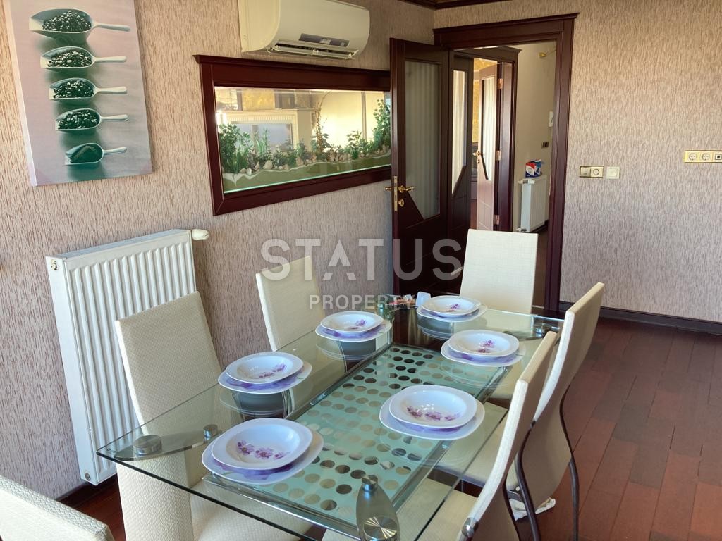 Luxurious furnished duplex overlooking the sea and the center of Alanya, 3+1, 225 m2 фото 13