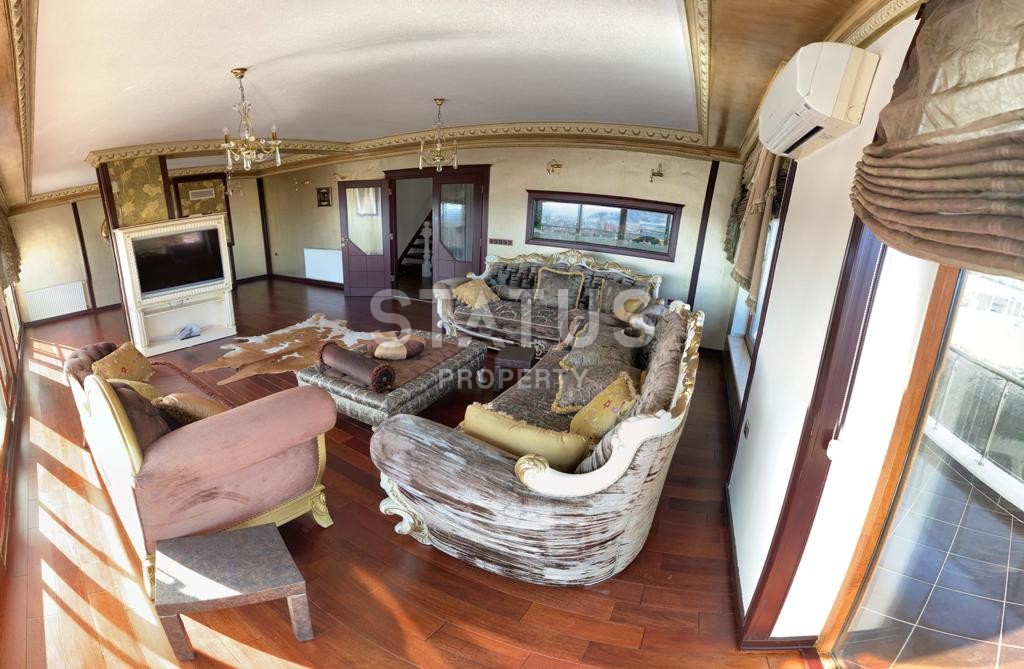 Luxurious furnished duplex overlooking the sea and the center of Alanya, 3+1, 225 m2 фото 23