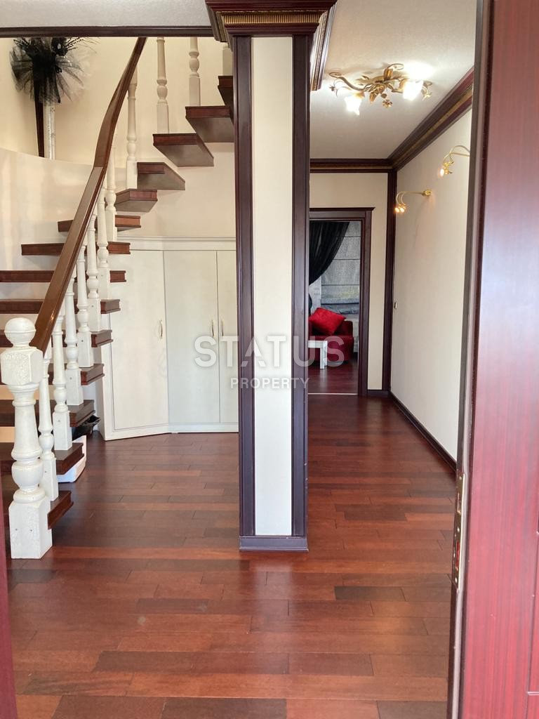 Luxurious furnished duplex overlooking the sea and the center of Alanya, 3+1, 225 m2 фото 28