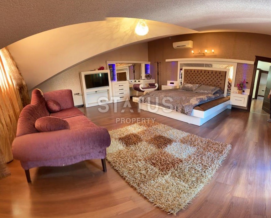 Luxurious furnished duplex overlooking the sea and the center of Alanya, 3+1, 225 m2 фото 33