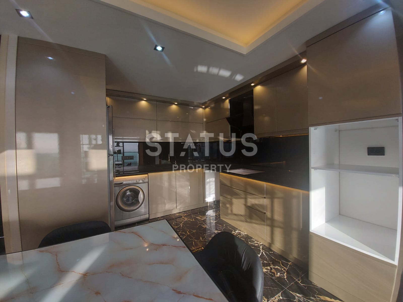 Villa 3+1 with a view of the sea and the fortress, 200 m2. Bektash. Alanya. фото 4