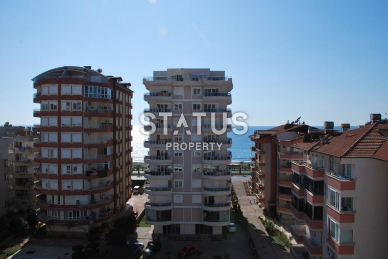 Большой пентхаус 4+1 на первой береговой линии по отличной стоимости, 25 м2 фото 1