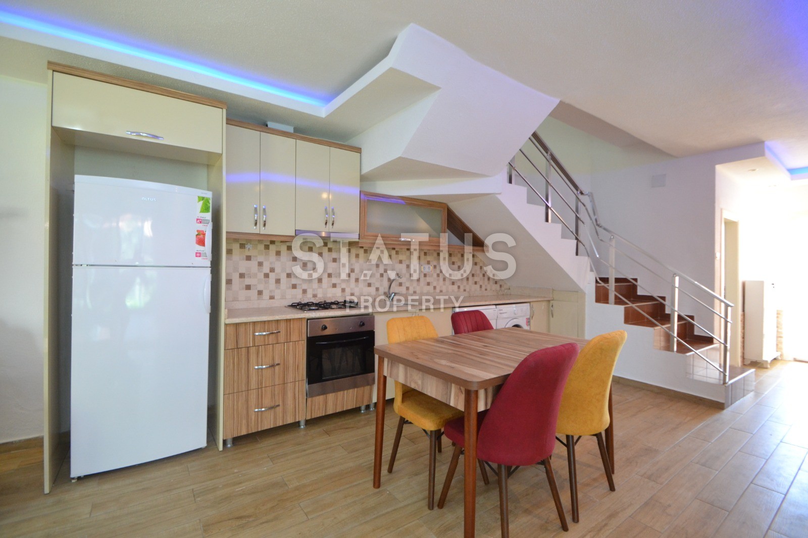 Вилла-триплекс 2+1 с мебелью в комплексе на первой линии моря, 120 м2 фото 3