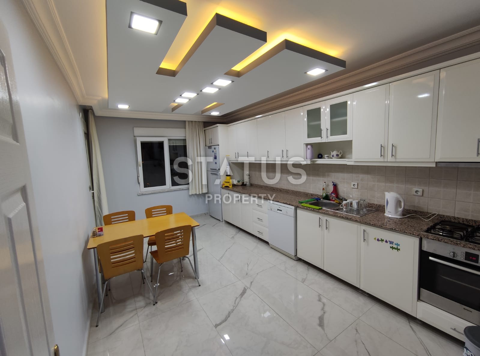 Apartment 2+1 with furniture and sea views in Tosmur, 100 m2 фото 5