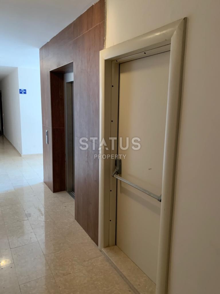 Просторная квартира 1+1 с мебелью 70 м2, в 200 метрах от моря в Махмутларе. фото 4