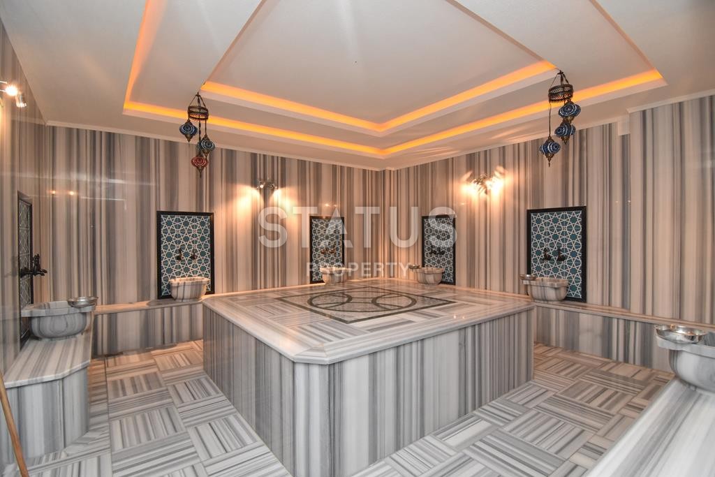 Трехкомнатная квартира в современном комплексе с видом на море и горы, 120 кв.м. фото 3