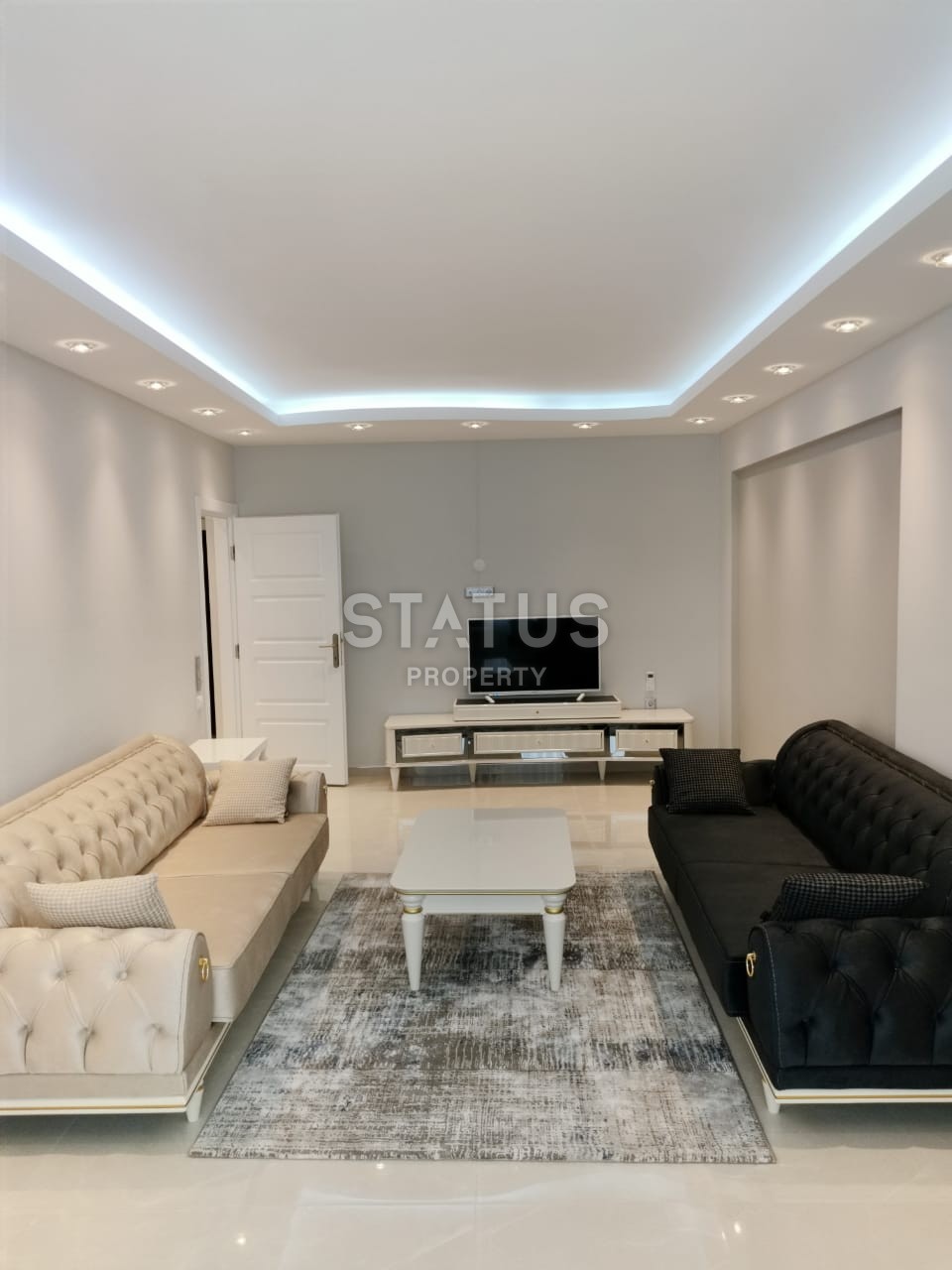 Four-room apartment with new furniture, renovation and a separate kitchen in Damlataş. 150 M2 фото 3