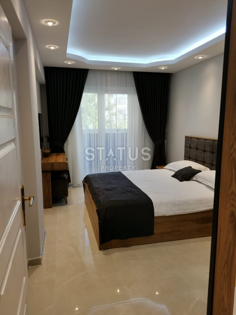 Four-room apartment with new furniture, renovation and a separate kitchen in Damlataş. 150 M2 фото 7