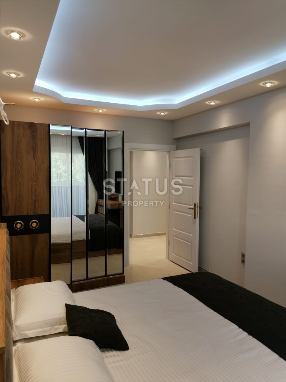 Four-room apartment with new furniture, renovation and a separate kitchen in Damlataş. 150 M2 фото 10