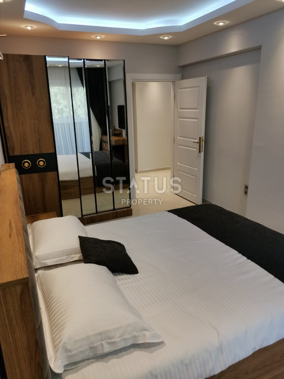 Four-room apartment with new furniture, renovation and a separate kitchen in Damlataş. 150 M2 фото 12