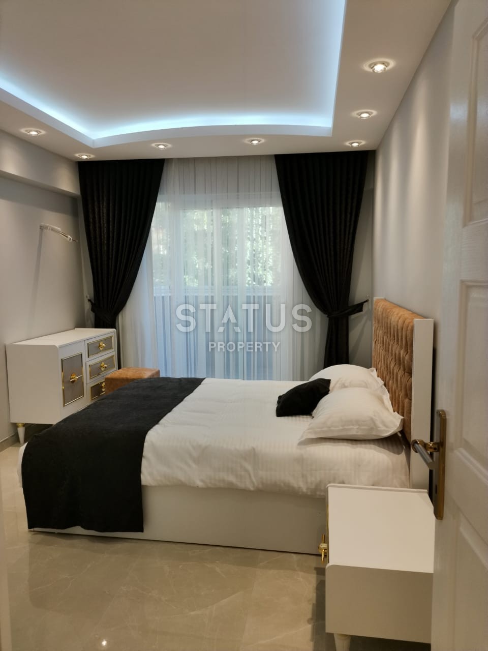 Four-room apartment with new furniture, renovation and a separate kitchen in Damlataş. 150 M2 фото 16