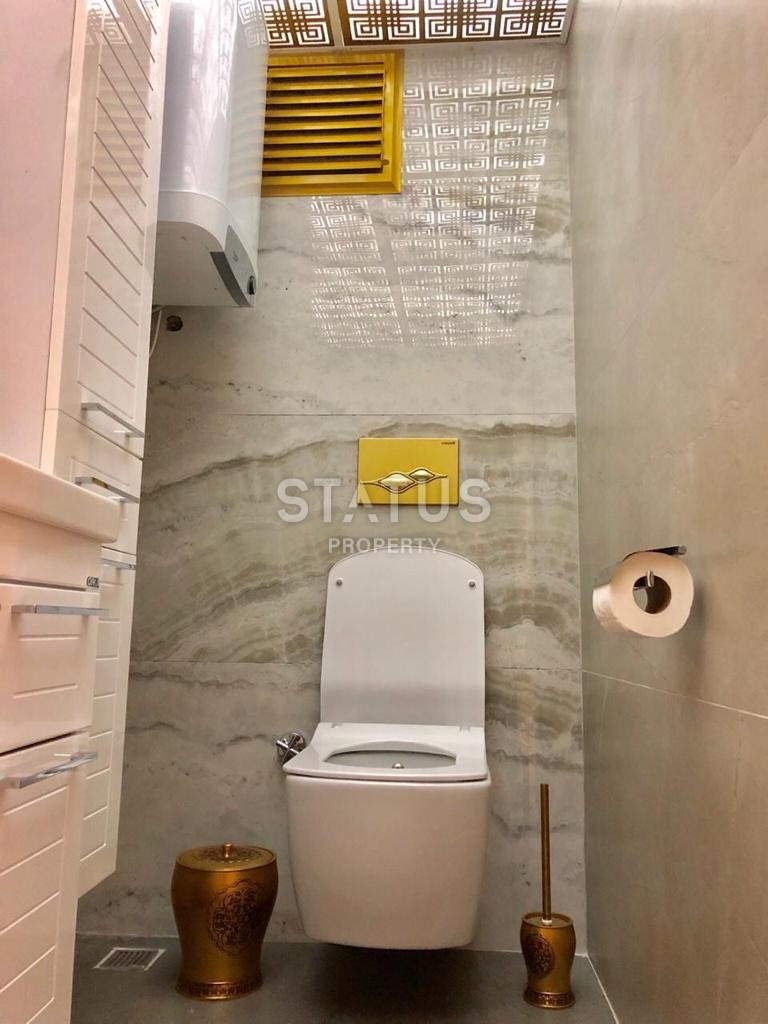 Four-room apartment with new furniture, renovation and a separate kitchen in Damlataş. 150 M2 фото 18