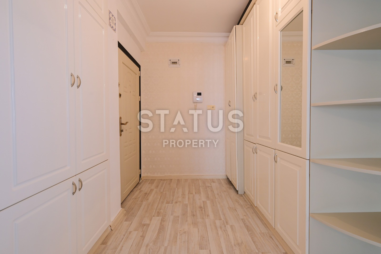 Apartment 2+1 with a good repair and sea views on the first line in Mahmutlar, 100 m2 фото 3