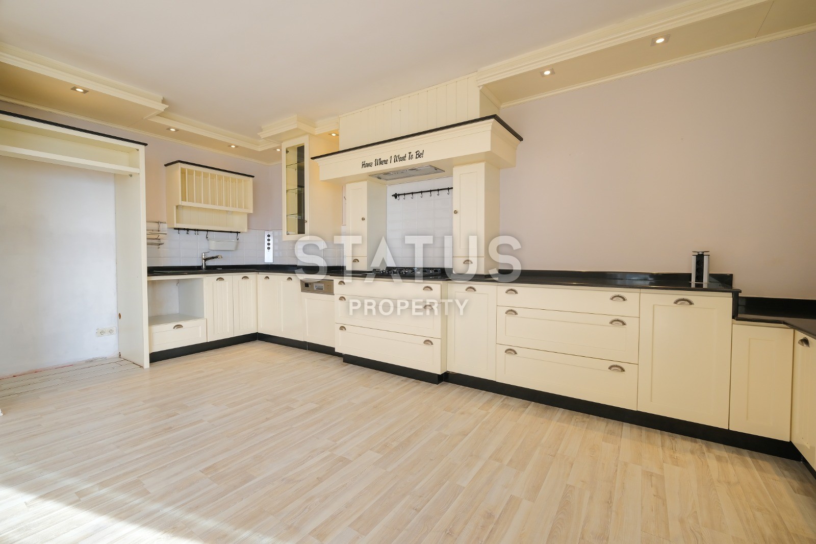 Apartment 2+1 with a good repair and sea views on the first line in Mahmutlar, 100 m2 фото 4