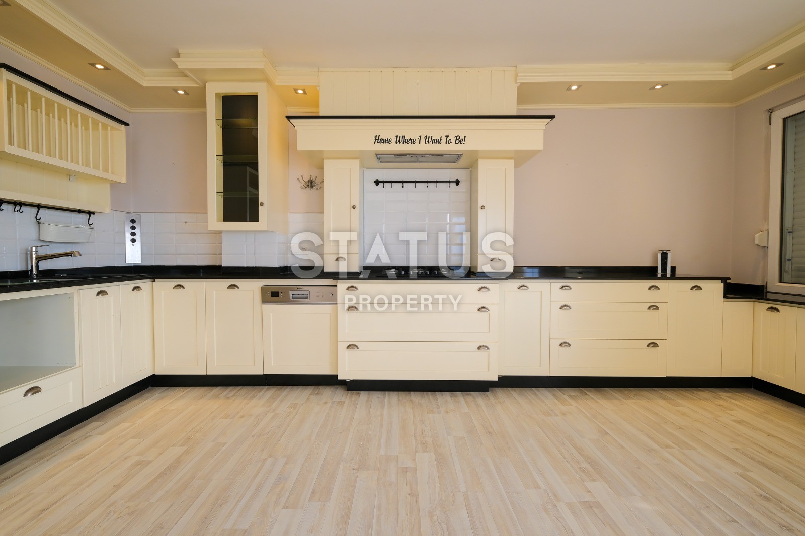 Apartment 2+1 with a good repair and sea views on the first line in Mahmutlar, 100 m2 фото 7