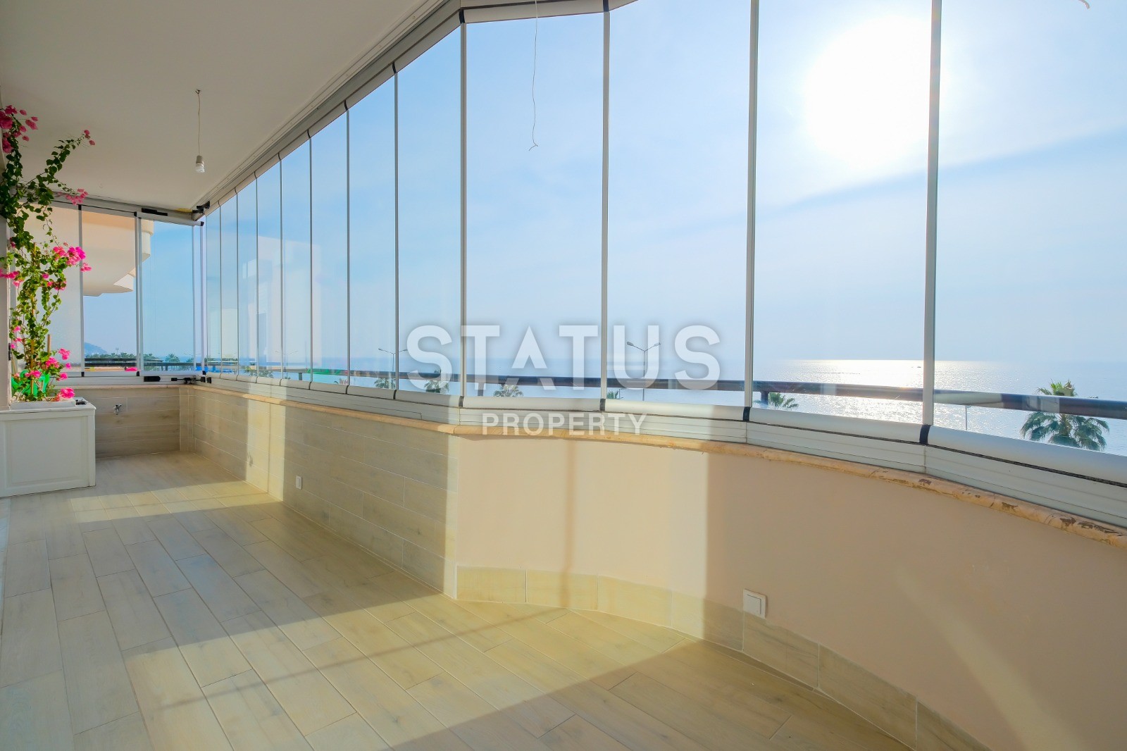 Apartment 2+1 with a good repair and sea views on the first line in Mahmutlar, 100 m2 фото 10