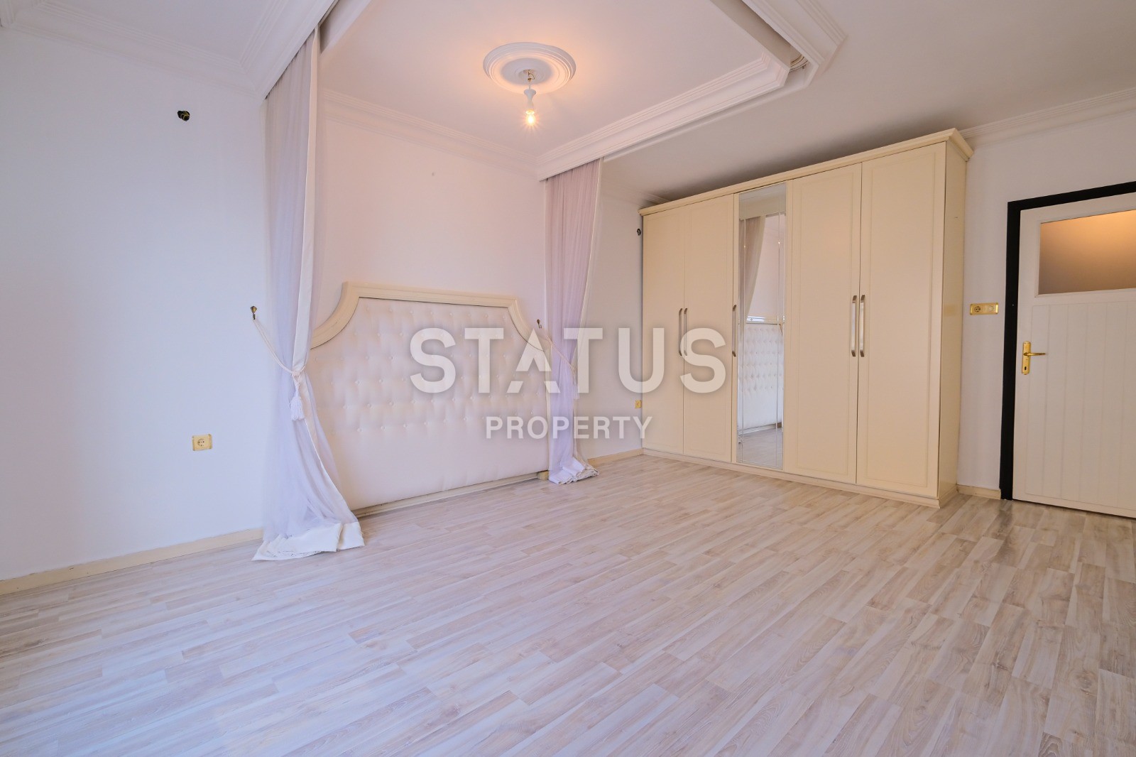 Apartment 2+1 with a good repair and sea views on the first line in Mahmutlar, 100 m2 фото 18