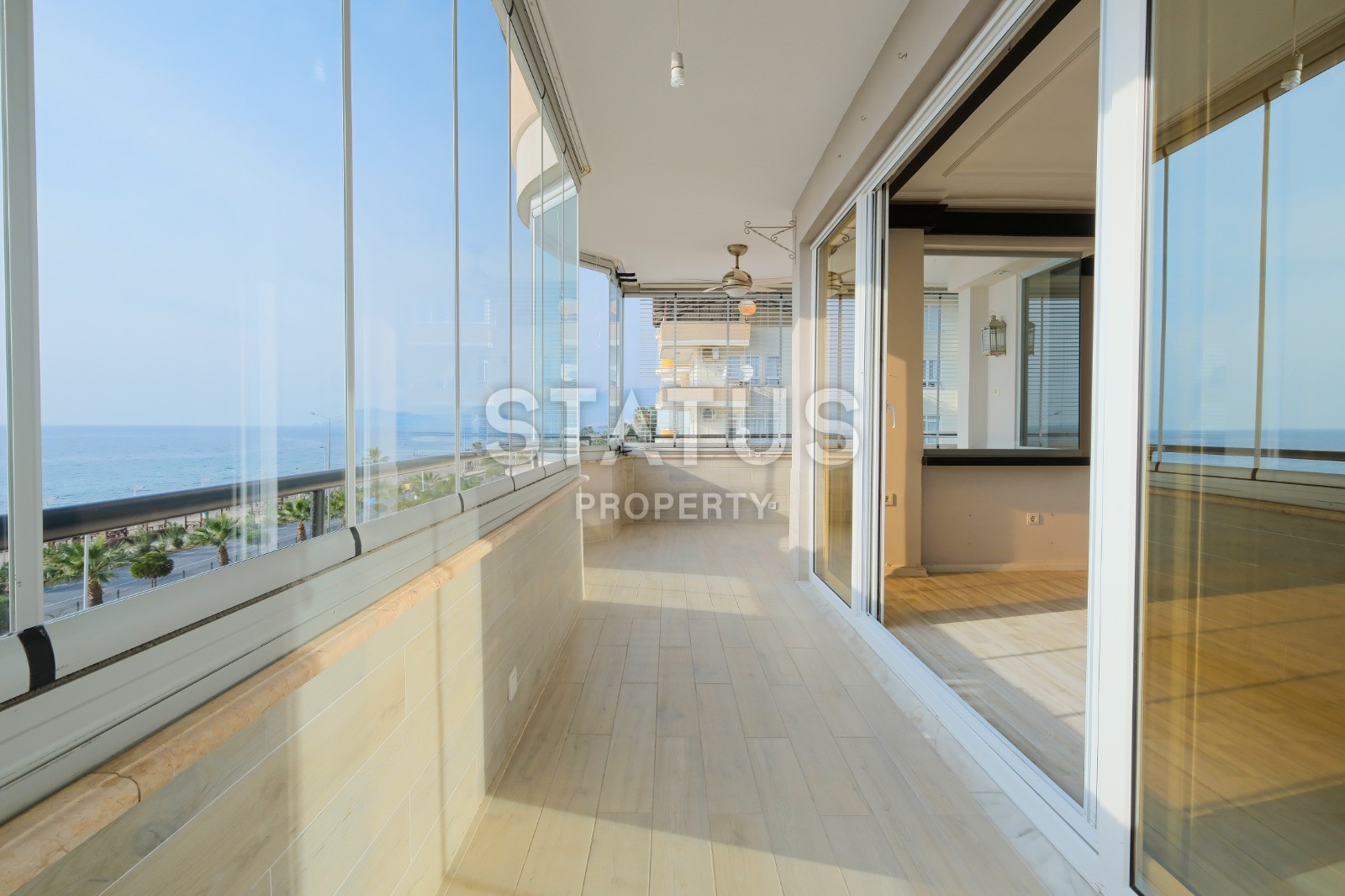 Apartment 2+1 with a good repair and sea views on the first line in Mahmutlar, 100 m2 фото 19