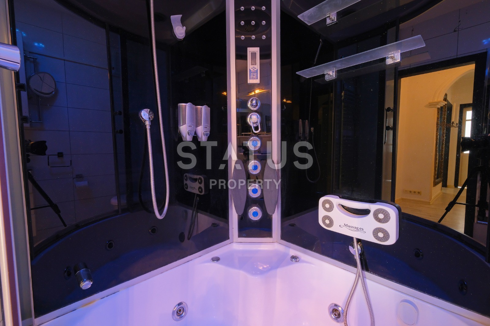 Apartment 2+1 with a good repair and sea views on the first line in Mahmutlar, 100 m2 фото 27