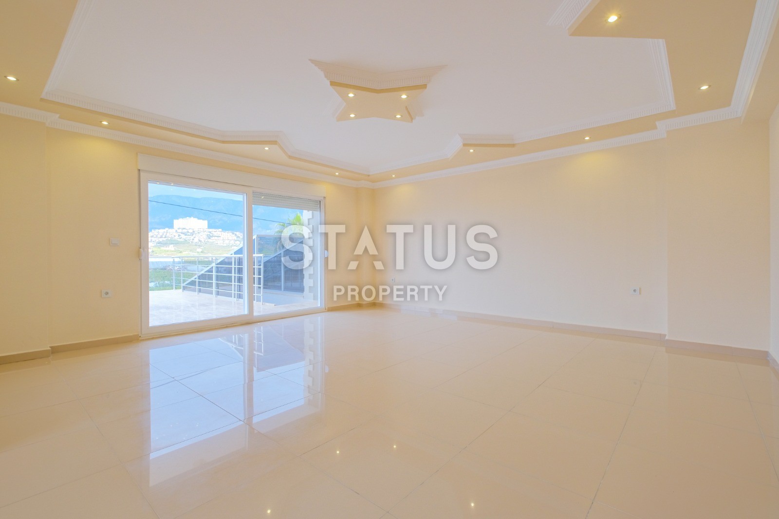 Вилла 3+1 с бассейном и гаражом, 250 м2. Каргыджак, Алания. фото 3