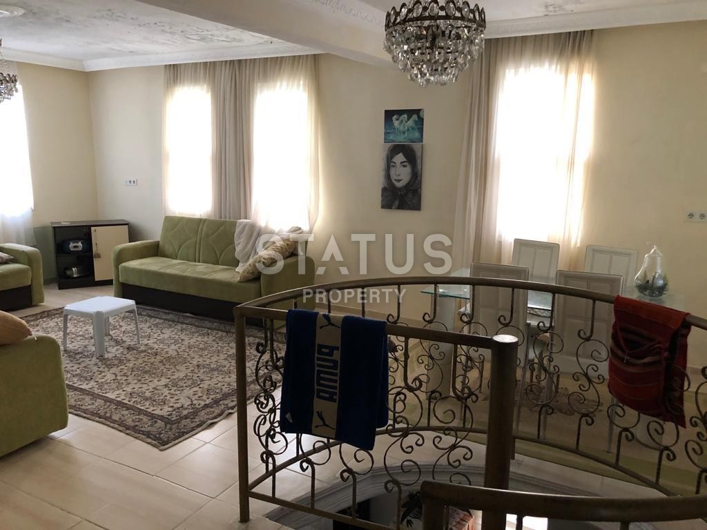 Land plot 3000 m2 with a two-storey house. Demirtas, Alanya. фото 21