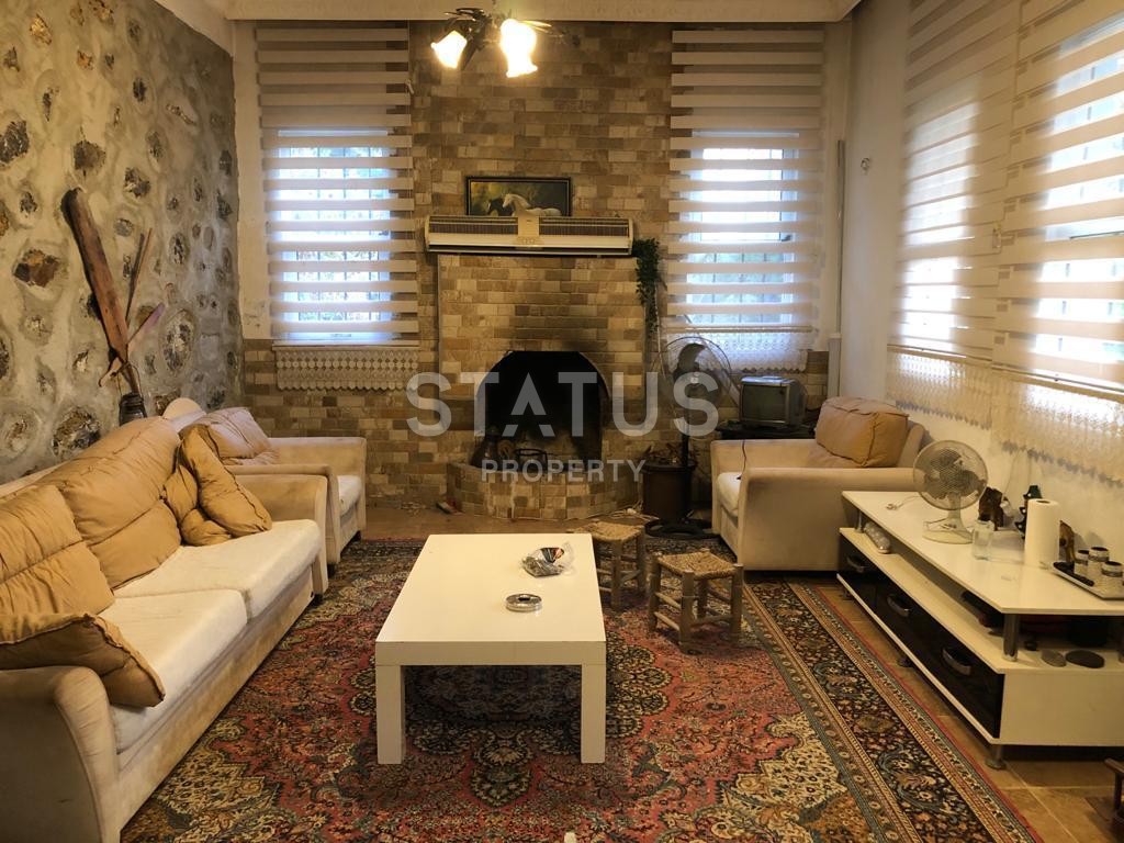 Land plot 3000 m2 with a two-storey house. Demirtas, Alanya. фото 28