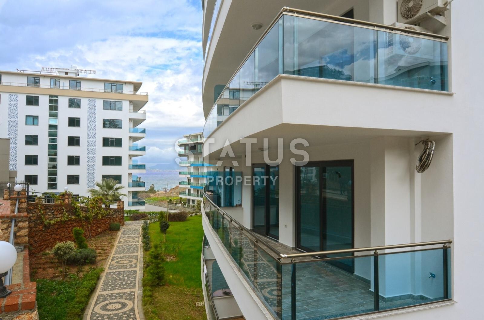 Three apartments in a new complex with infrastructure in Kargicak фото 23