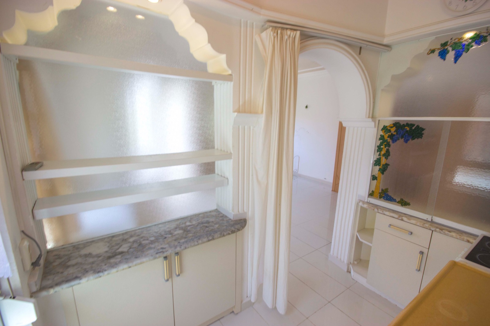 Бюджетная двухкомнатная квартира с ремонтом в районе пляжа Клеопатра, 60m2 фото 6