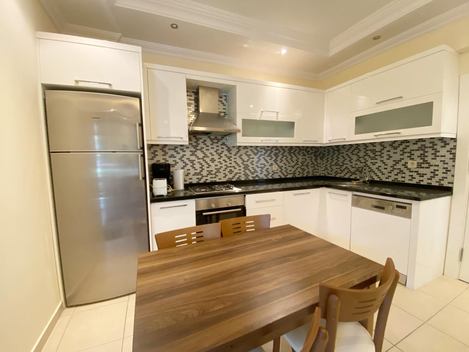 Spacious 1+1 apartment with furniture, 75 m2 in the center of Alanya. фото 11