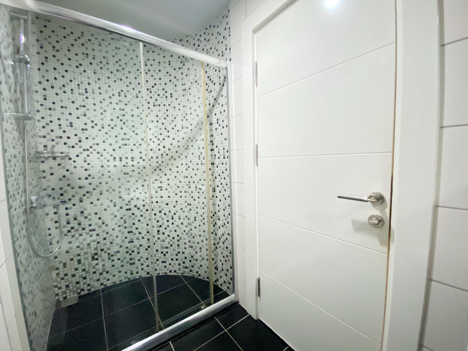 Spacious 1+1 apartment with furniture, 75 m2 in the center of Alanya. фото 19