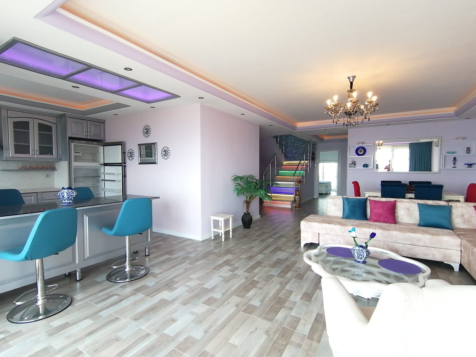 Apartment 4+2 renovated in the center of Mahmutlar, 300 m2 фото 8