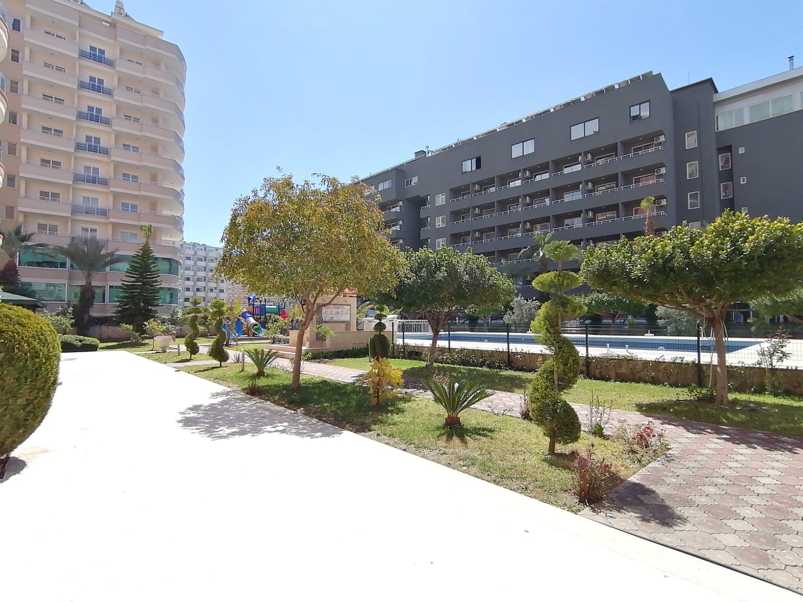 Apartment 4+2 renovated in the center of Mahmutlar, 300 m2 фото 42