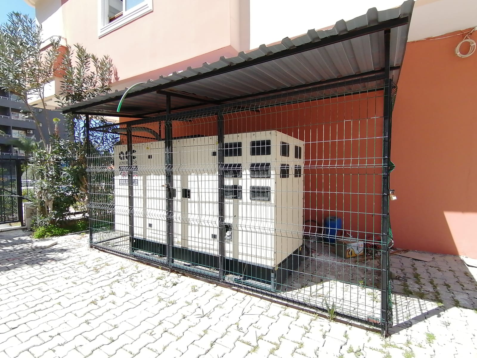 Apartment 4+2 renovated in the center of Mahmutlar, 300 m2 фото 43