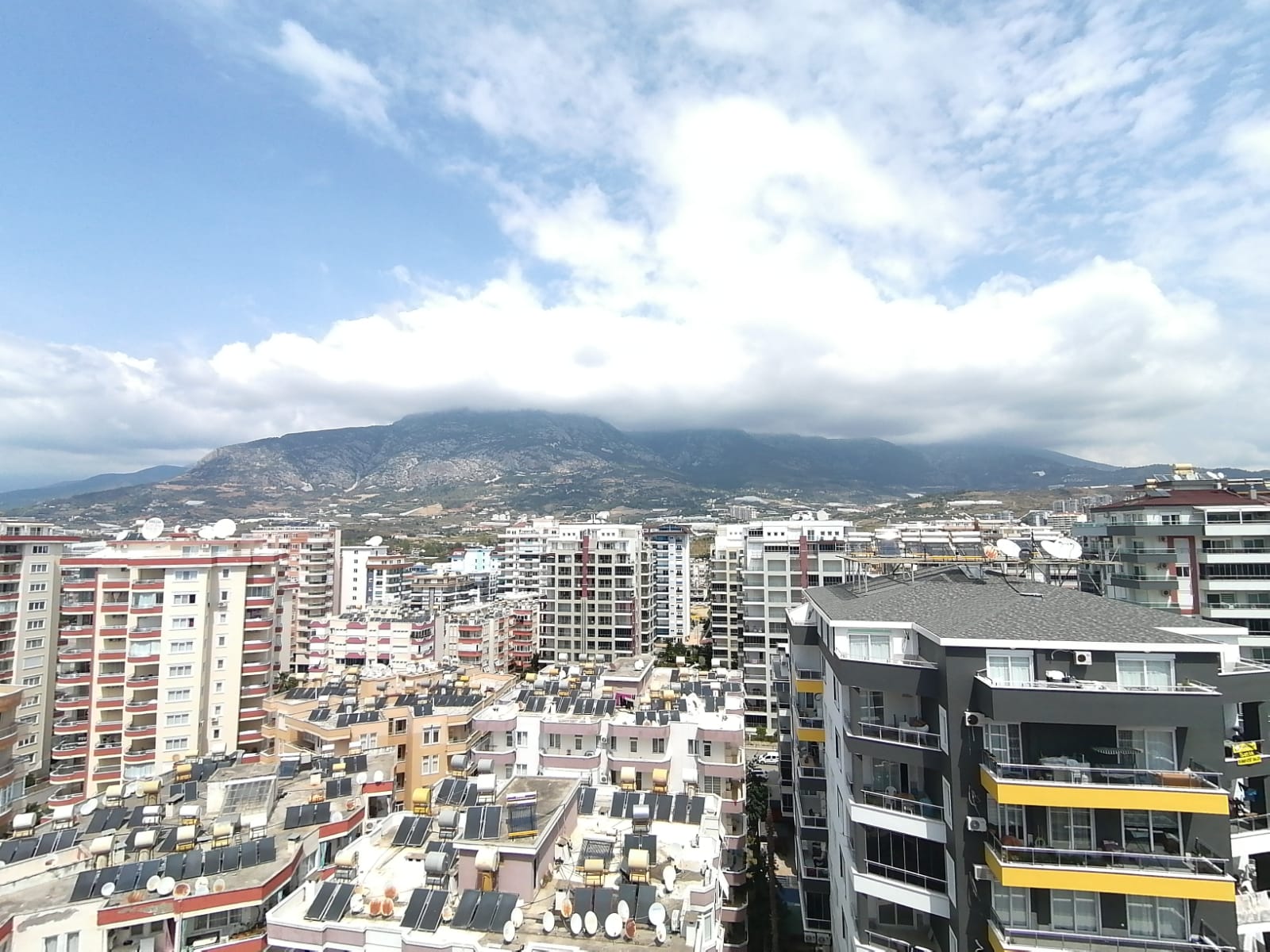 Apartment 4+2 renovated in the center of Mahmutlar, 300 m2 фото 44