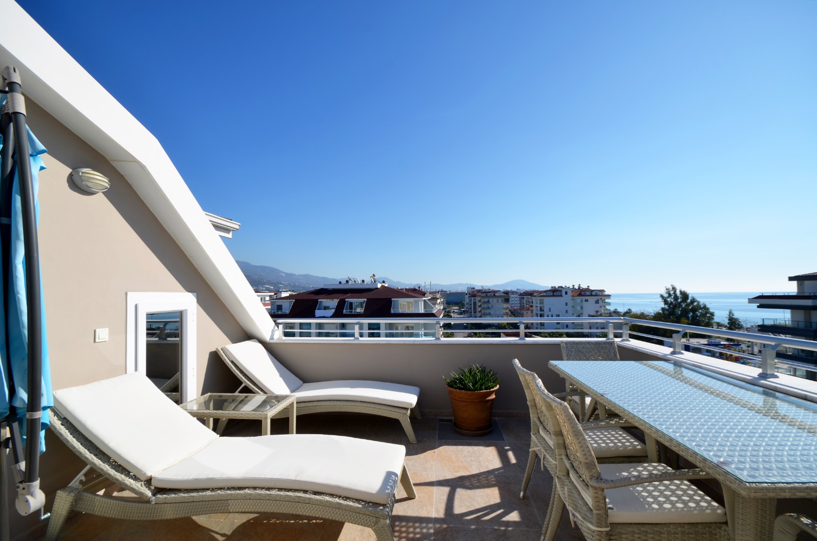 Seafront apartment 6+1 in Kestel, 264 m2 фото 23