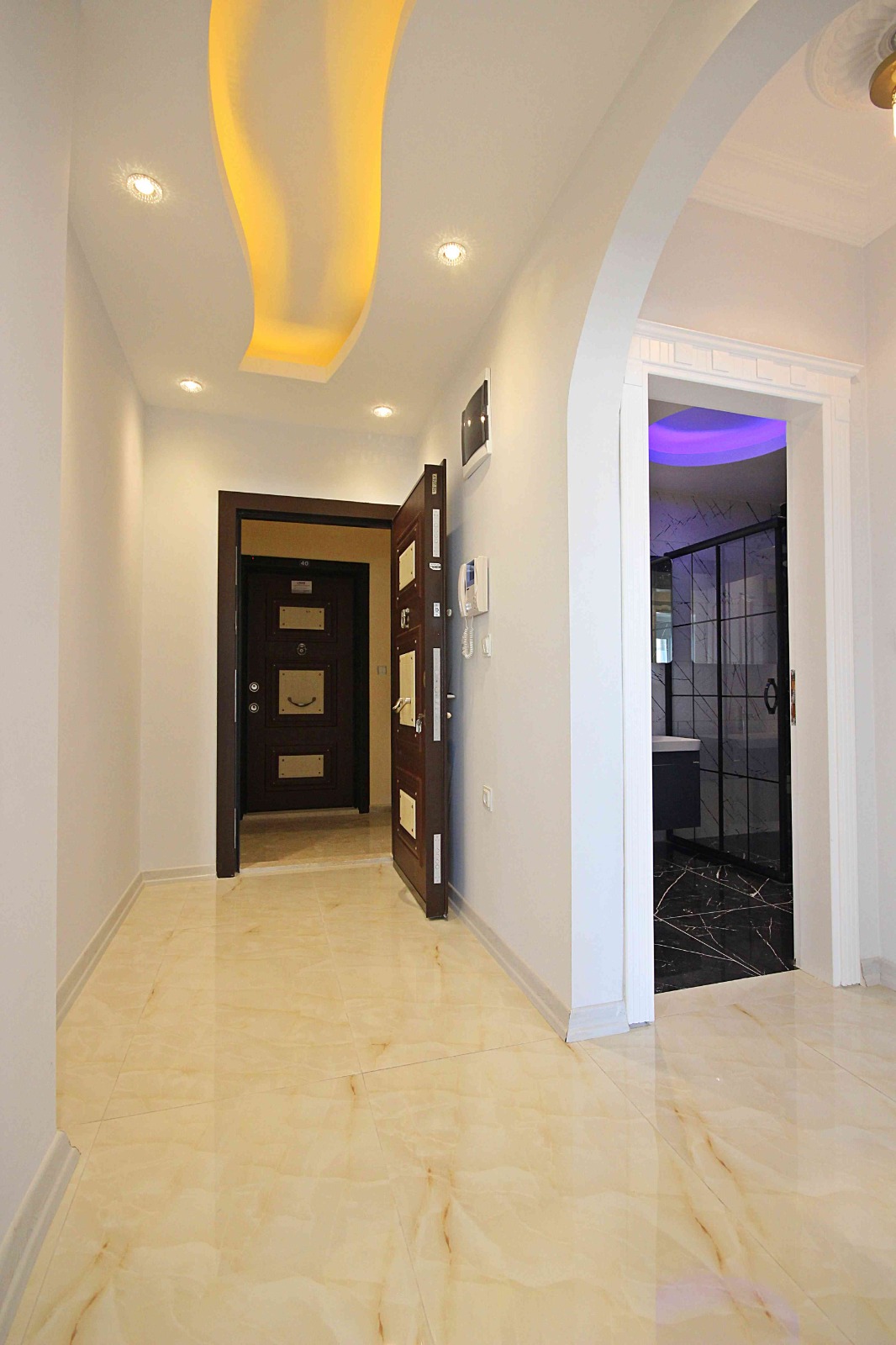 Дуплекс 4+1 с видом на море и горы на первой береговой линии в Махмутларе, 240 м2. фото 15