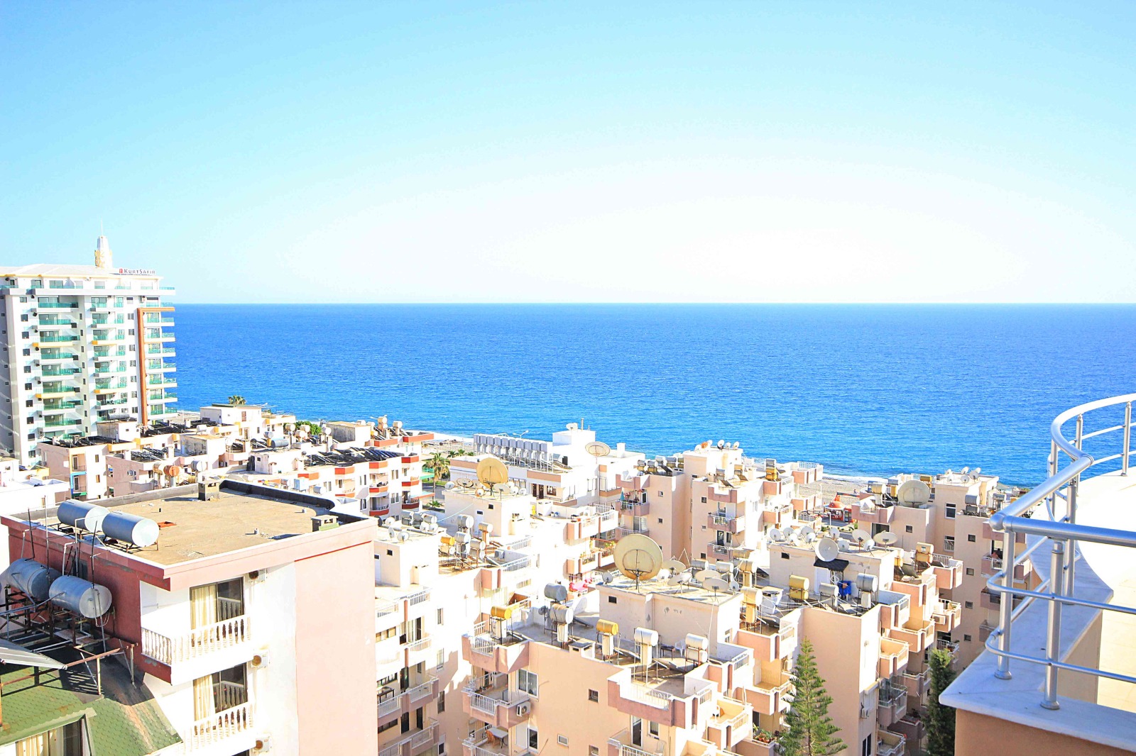 Дуплекс 4+1 с видом на море и горы на первой береговой линии в Махмутларе, 240 м2. фото 19