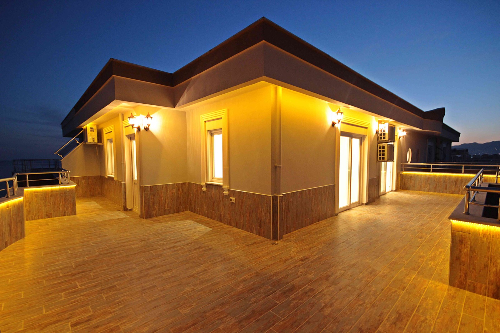 Дуплекс 4+1 с видом на море и горы на первой береговой линии в Махмутларе, 240 м2. фото 20