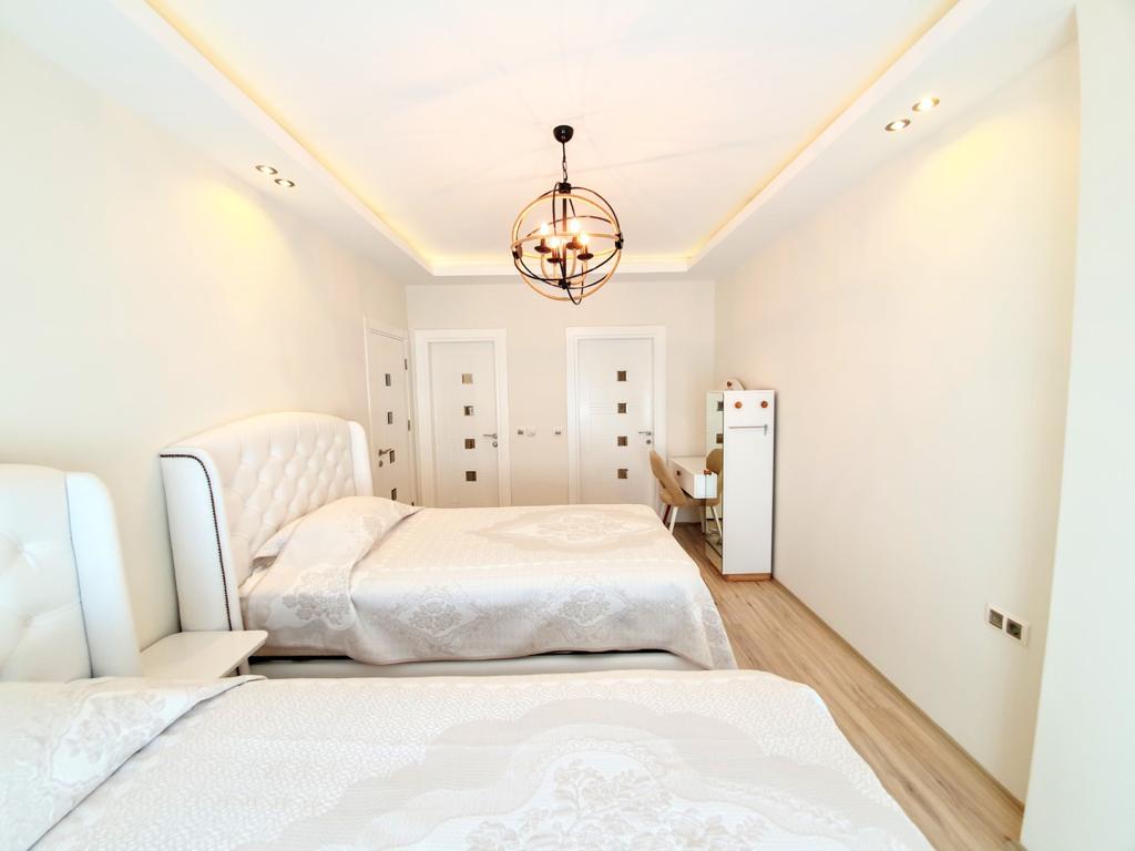 Квартира 3+1 в люкс комплексе в центре Махмутлара, 165 м2 фото 3